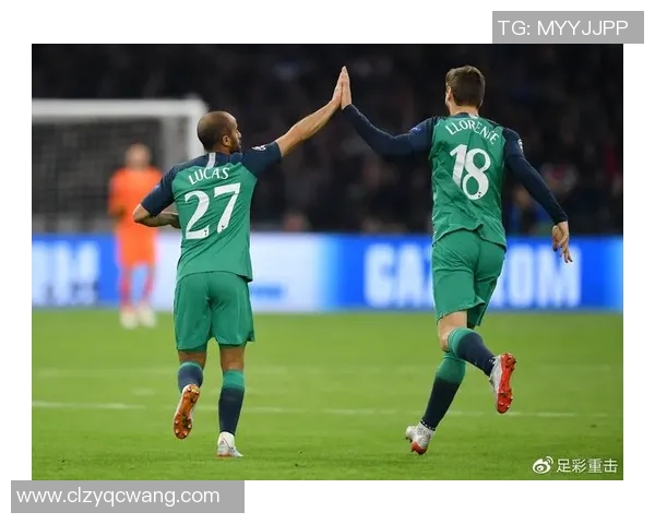 皇马与热刺首回合激战回顾球迷热情高涨的巅峰对决